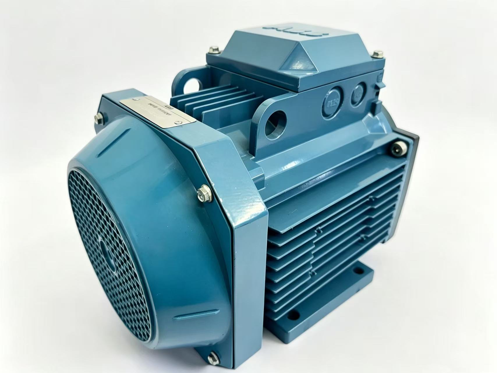 abb m2ars 100 lc 6 brake motor 2.2 kw 6 pole three phase industrial motor for yaw systems abb m2ars 100 lc 6 brake motor 2.2 kw 6 pole three phase industrial motor for yaw systems